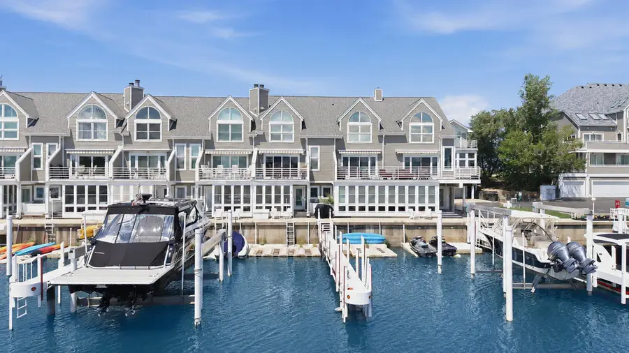 409 Lake Drive Unit: 17, New Buffalo, MI 49117 - #2
