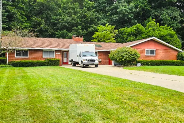 4334 Laurel Drive, StJoseph, MI 49085