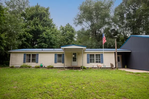22400 Fosdick Street, Dowagiac, MI 49047