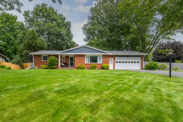 2351 Fountain Lane, Stevensville, MI 49127
