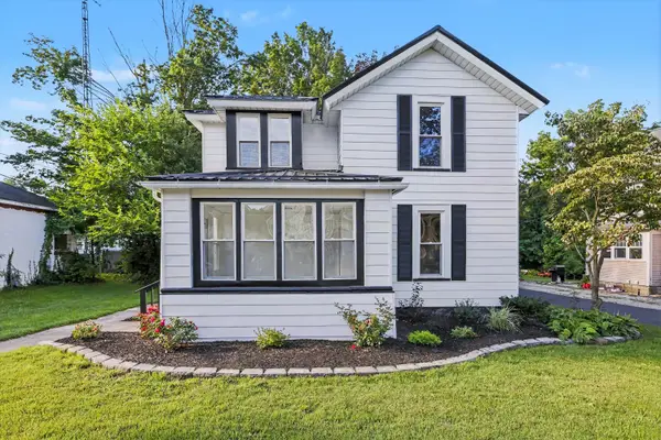 105 W Telegraph, Dowagiac, MI 49047
