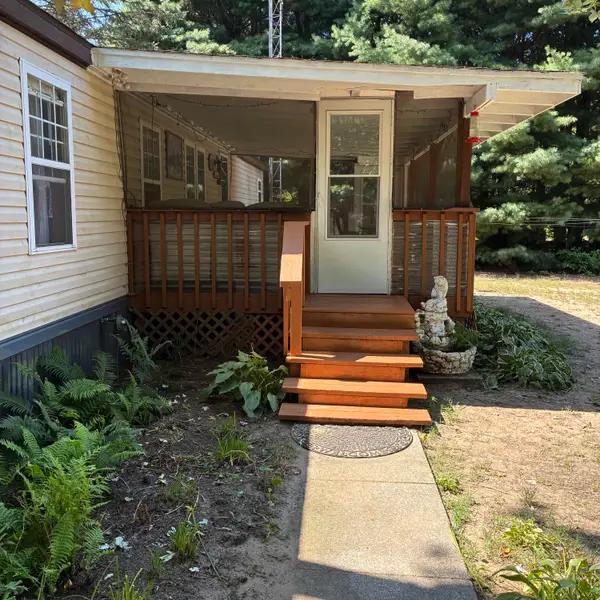 72670 Co Rd 376, Covert, MI 49043