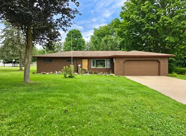 4850 Shore Drive, Coloma, MI 49038