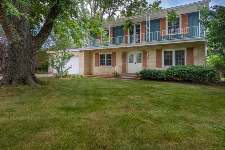 1885 Acorn Drive, Saint Joseph, MI 49085 - #2