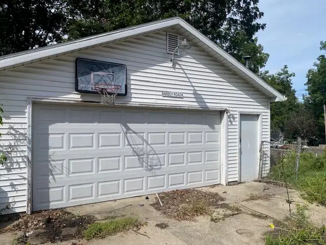 504 S Red Bud Trail, Buchanan, MI 49107 - #2