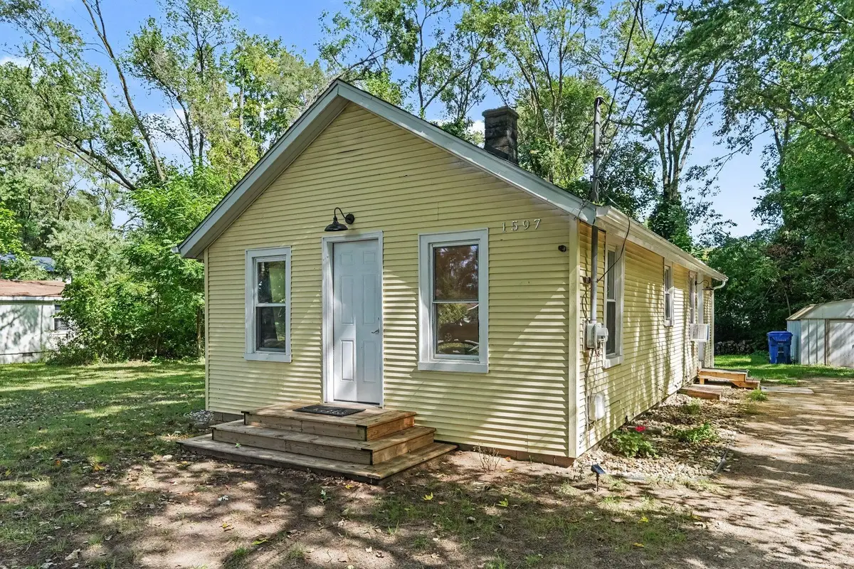 1597 Norton Road, Fair Plain, MI 49022 - #1