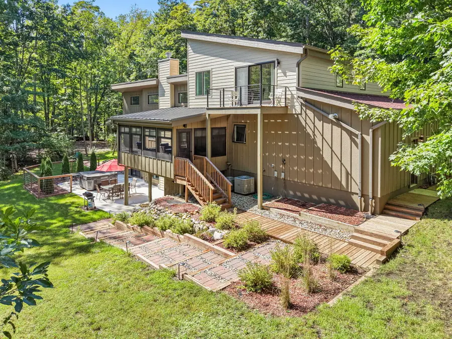 15741 Auld Way, Union Pier, MI 49129 - #2