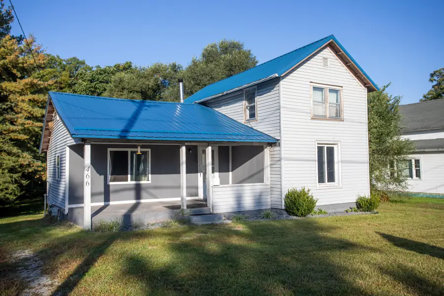 466 N Center Street, Hartford, MI 49057 - #2