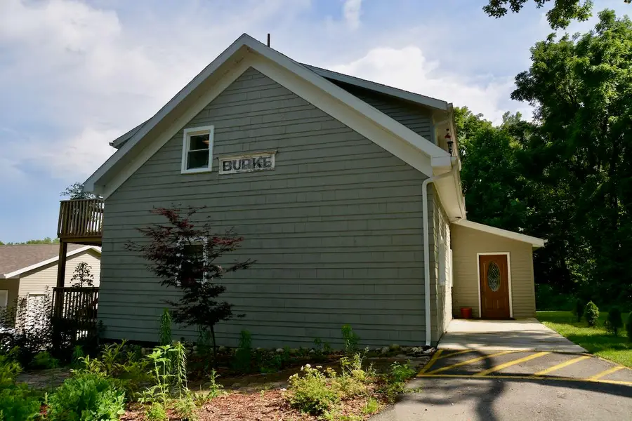 2546 E Snow Road, Oronoko, MI 49103 - #2