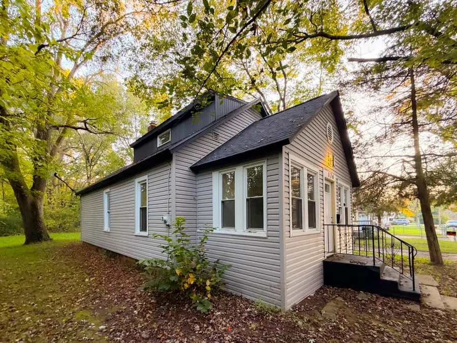 174 Cross Street, Benton Harbor, MI 49022 - #3