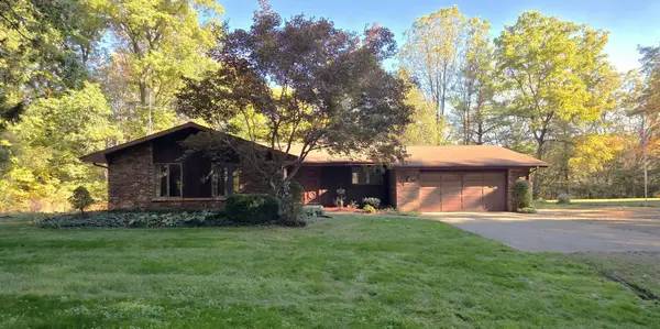 569 W Shawnee Road, Baroda, MI 49101