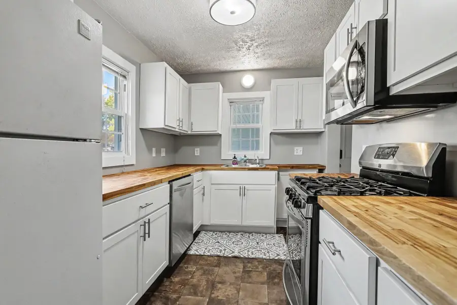 128 N 28th Street, Battle Creek, MI 49015 - #3