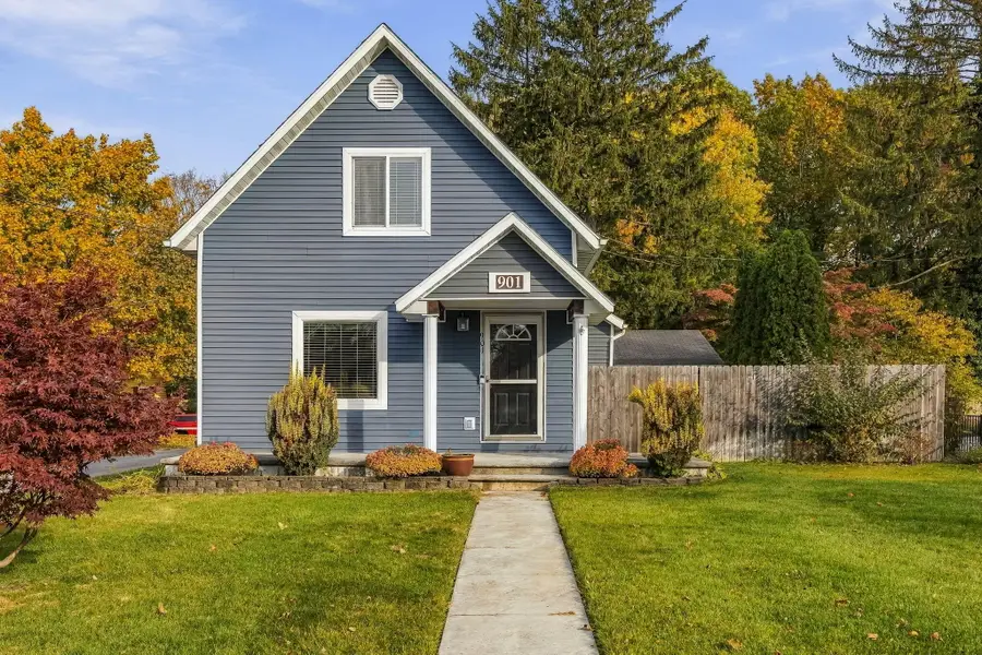 901 Superior Street, South Haven, MI 49090 - #2