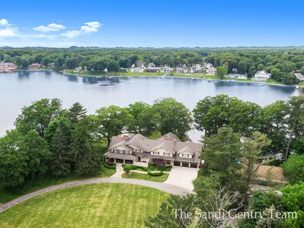 18635 N Fruitport Road, SpringLake, MI 49456