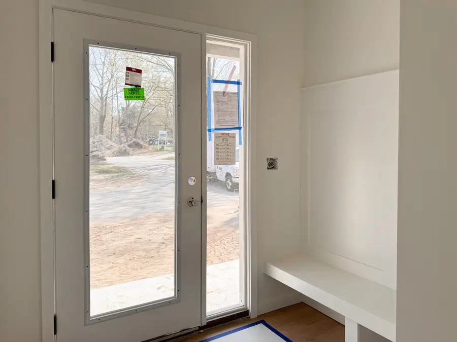 1995 N Shorewood Lane Building: 1 Unit: 2, Holland, MI 49423 - Image #2