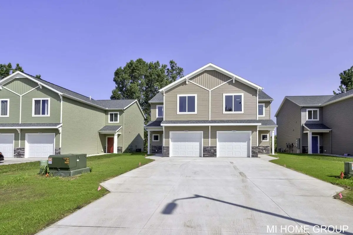 13652 Signature Drive, Holland, MI 49424 - Image #1