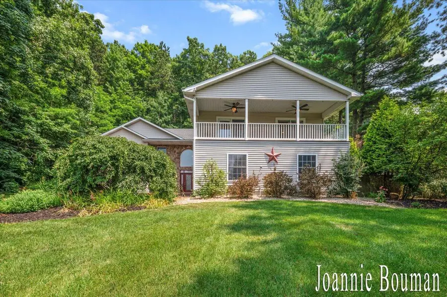 10466 N Riverview Drive, Plainwell, MI 49080 - #2