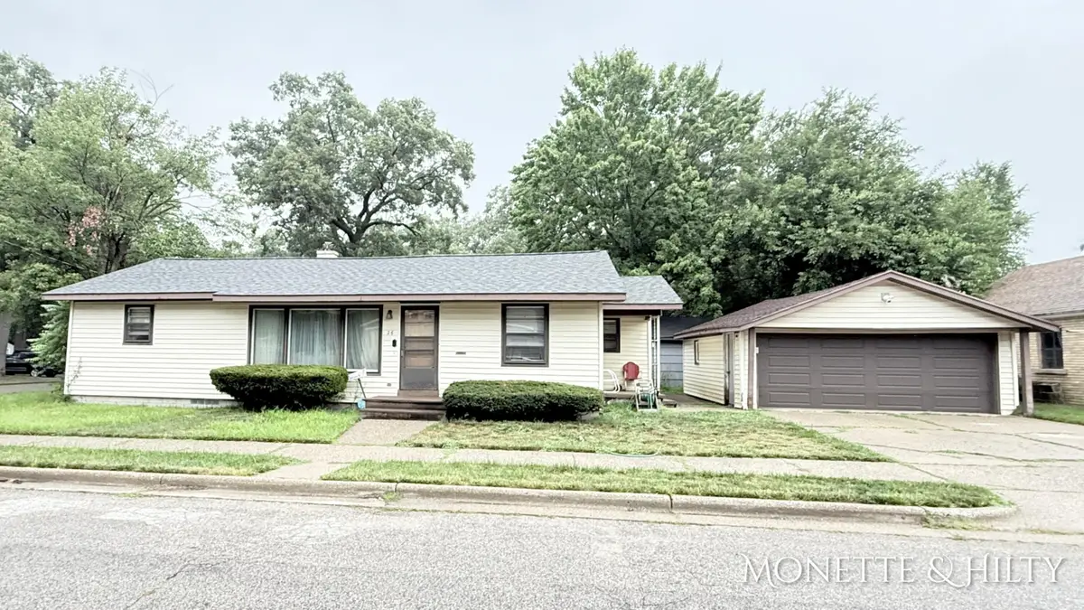 26 W Maplewood Avenue, Muskegon Heights, MI 49444 - Image #1