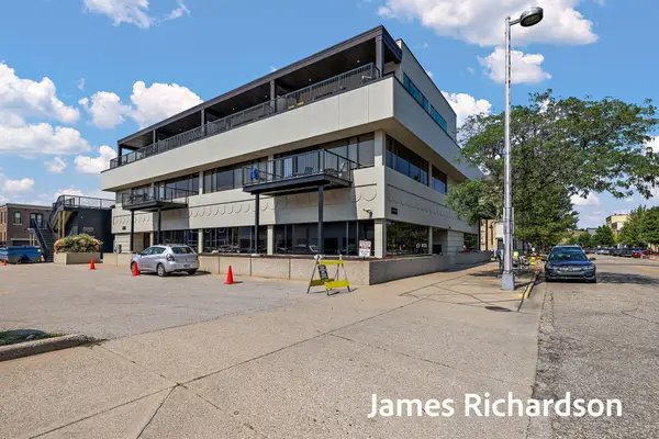 300 Washington Avenue Unit: #6, GrandHaven, MI 49417