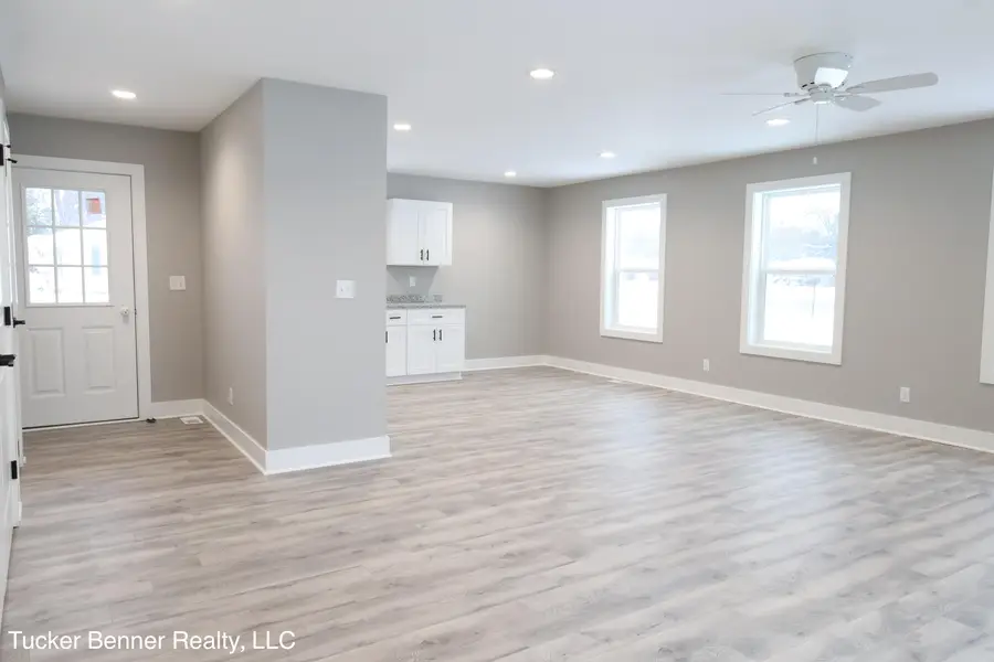 501 S Sullivan Avenue, Fremont, MI 49412 - Image #3