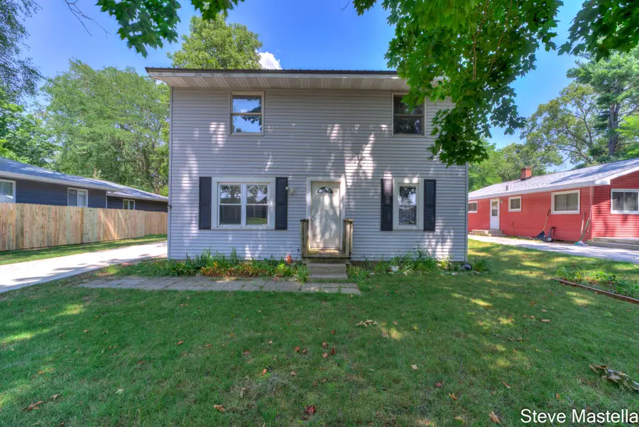 616 E Slocum Street, Whitehall, MI 49461 - Image #2