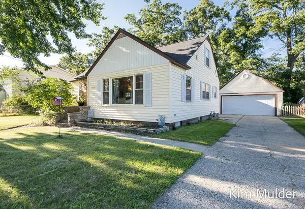 2338 E Columbia Avenue, Muskegon, MI 49444