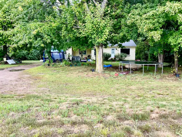 4835 Harvey Street, NortonShores, MI 49444