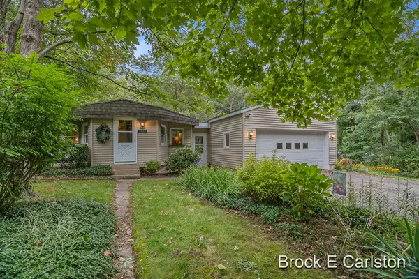 5422 Newago Trail, NewEra, MI 49446