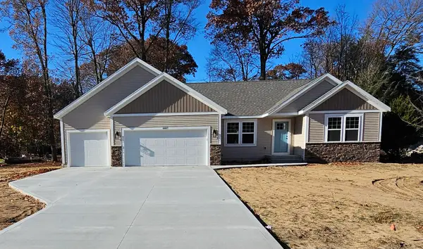 6687 Shari Drive, Whitehall, MI 49461