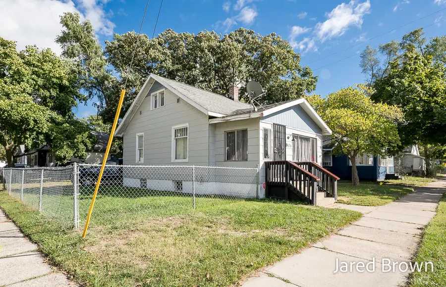 1476 Kingsley Street, Muskegon, MI 49442 - #2