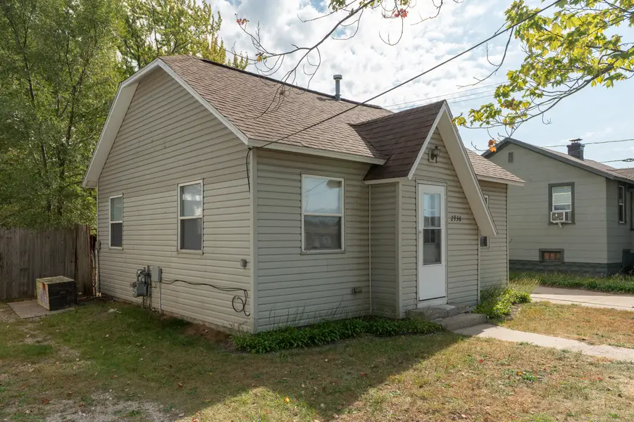 2936 Fairfield Street, Norton Shores, MI 49441 - Image #2