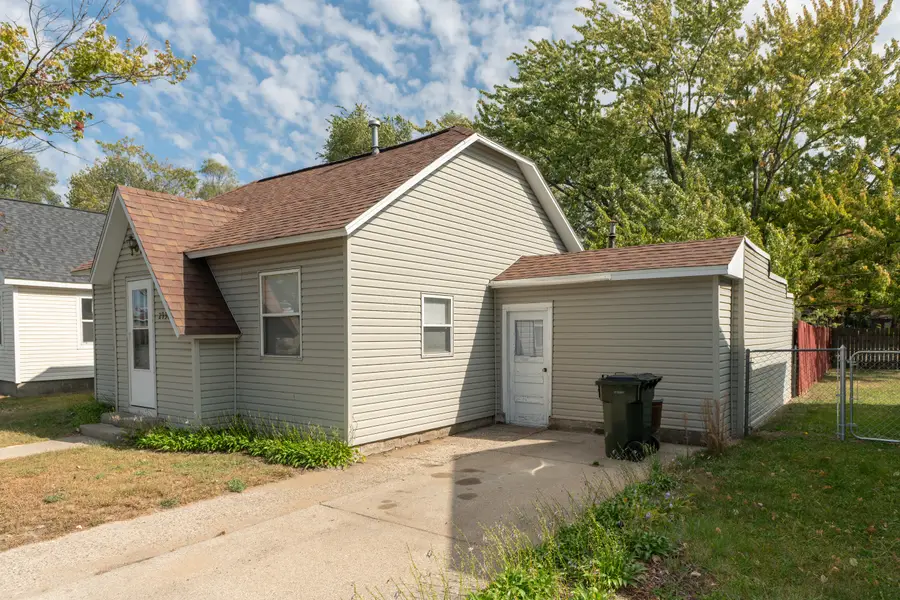 2936 Fairfield Street, Norton Shores, MI 49441 - Image #3