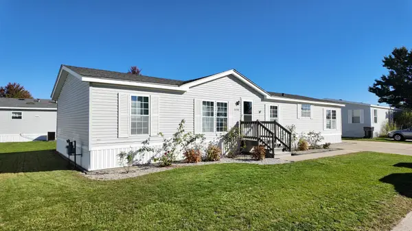 3236 Waverly Park, Holland, MI 49424