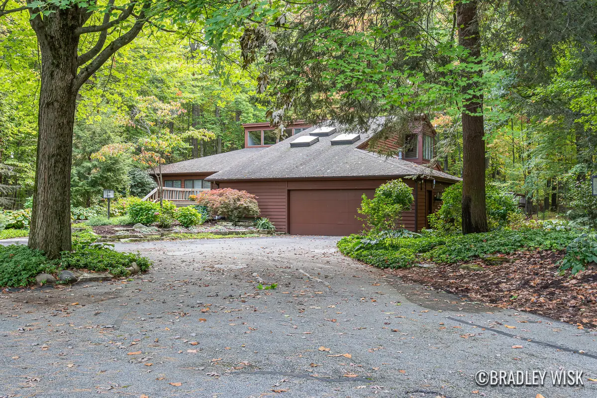 18183 N Fruitport Road, Spring Lake Township, MI 49456 - Image #1