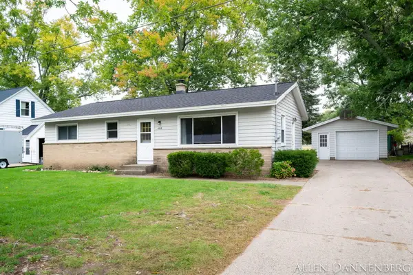 1818 104th Avenue, Zeeland, MI 49464