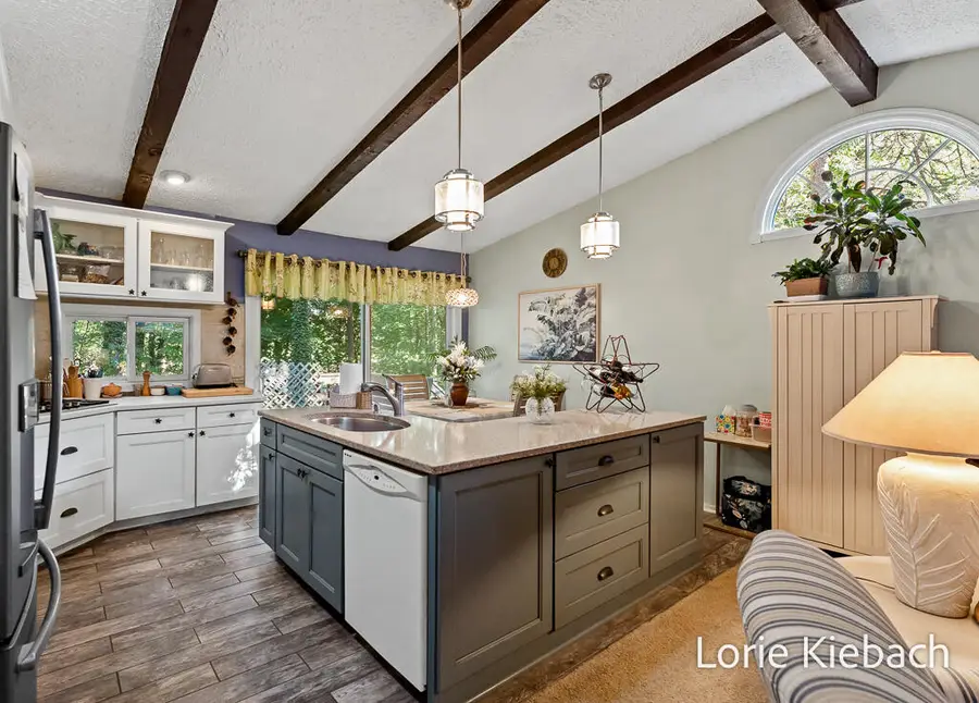 14666 Indian Trails Drive, Grand Haven Charter Township, MI 49417 - Image #3