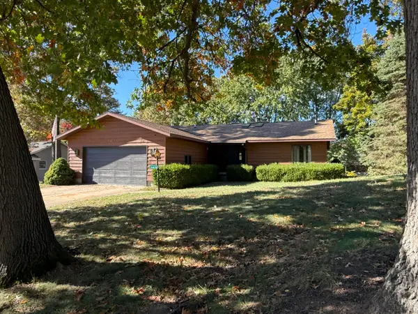 14875 152nd Avenue, GrandHaven, MI 49417