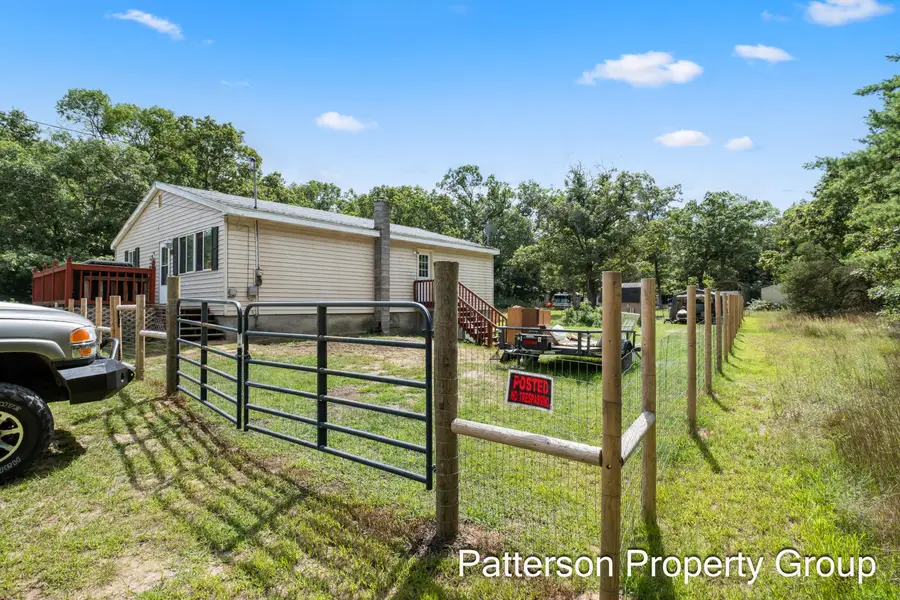 277 E Baker Street, Dalton, MI 49457 - Image #2