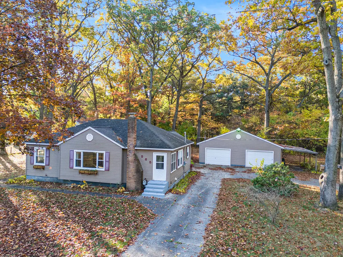 585 W River Road, Muskegon Charter Township, MI 49445 - Image #1
