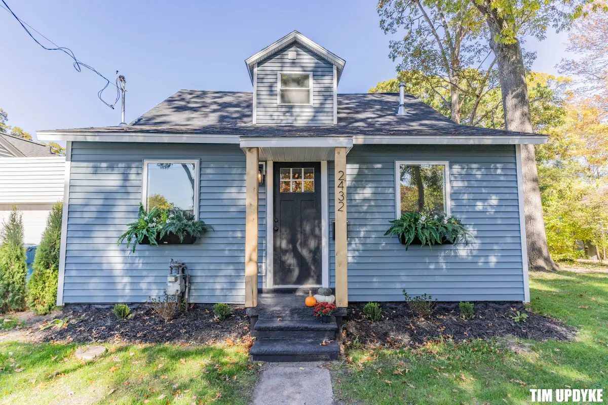 2432 Cutler Avenue, Muskegon, MI 49441 - #1
