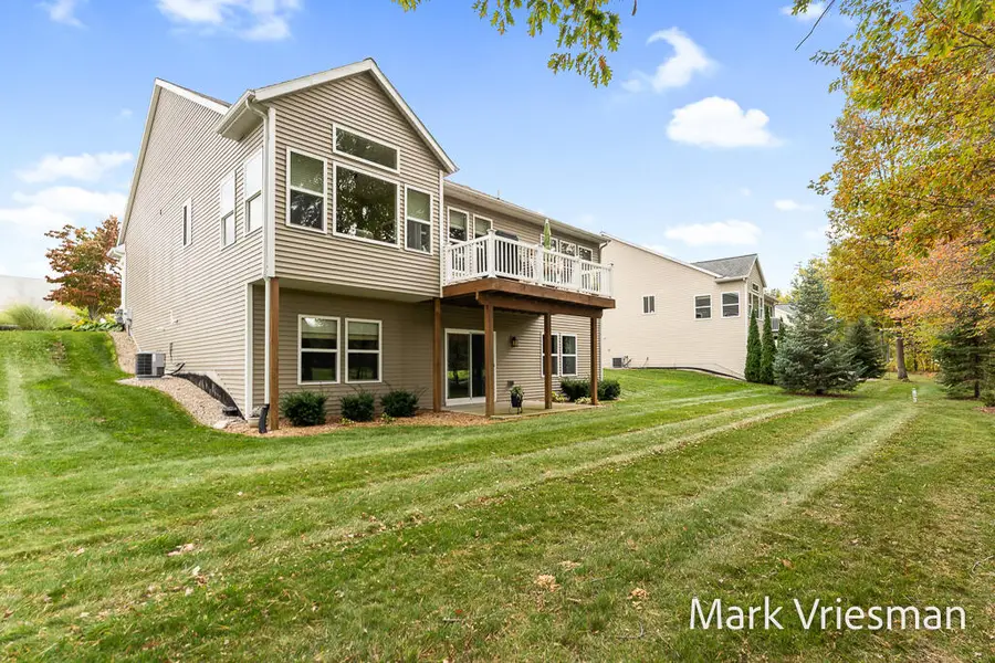 12524 Retreat Drive Unit: 27, Grand Haven Charter Township, MI 49417 - Image #2