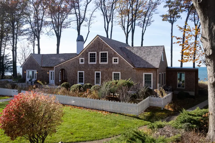 2526 Lakeshore Drive, Fennville, MI 49408 - #2