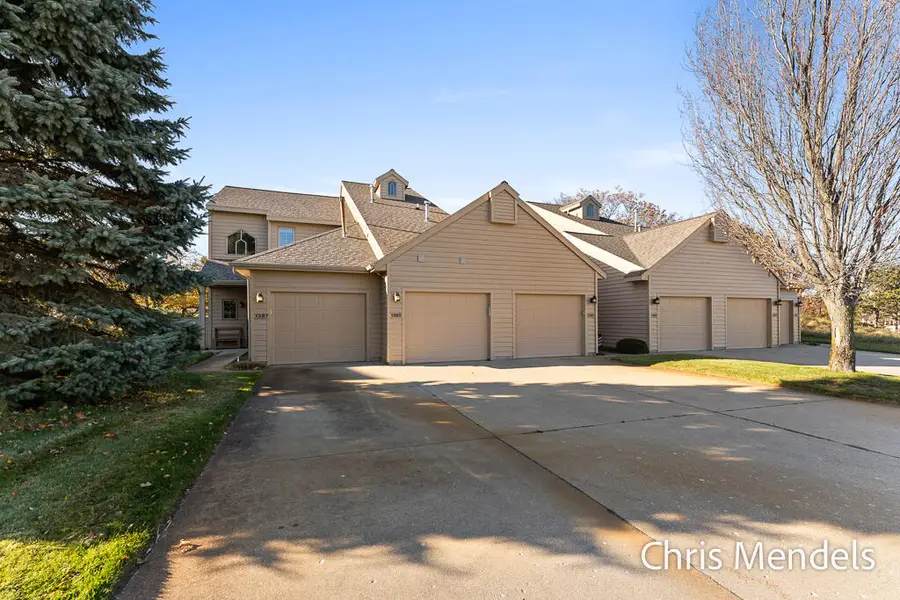 1387 W Harbour Towne Circle Unit: 231, Muskegon, MI 49441 - Image #3
