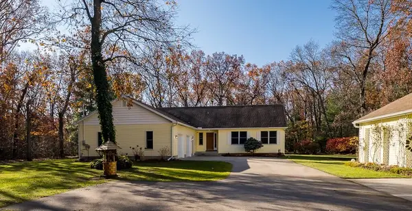 423 Fernwood Lane, Muskegon, MI 49442