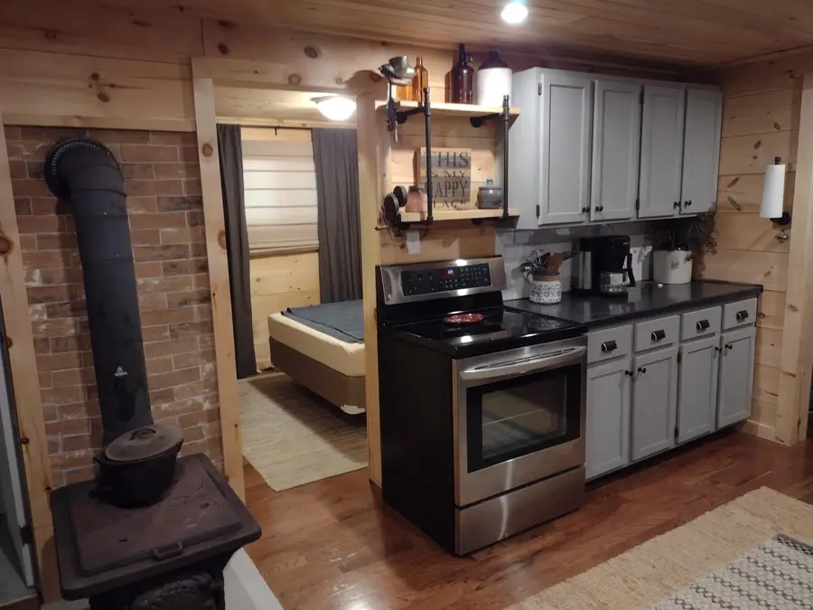 7129 Evergreen Ln, Fennville, MI 49408 - Image #3