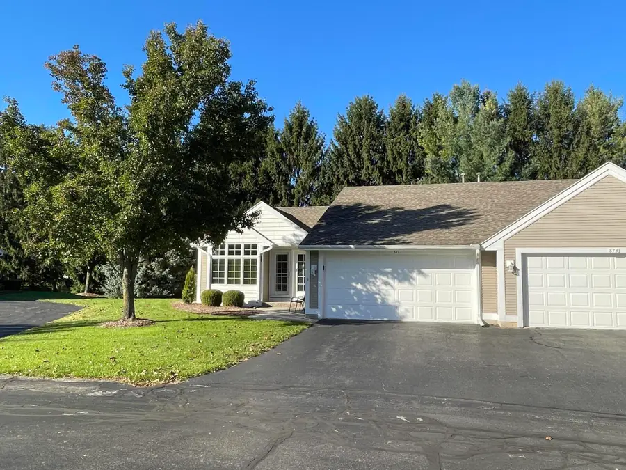 871 Clarewood Court, Holland, MI 49423 - Image #2