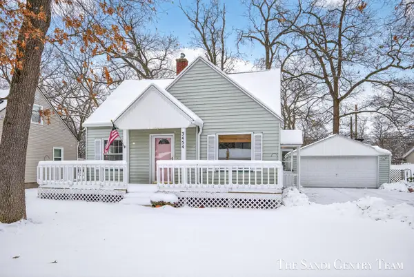 3454 McCracken Street, NortonShores, MI 49441