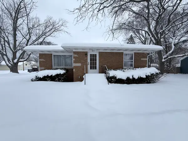 805 Slayton Avenue, GrandHaven, MI 49417