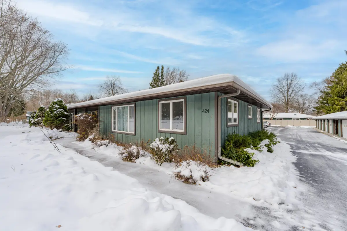 424 Fremont Street Unit: 6, Douglas, MI 49406 - Image #1