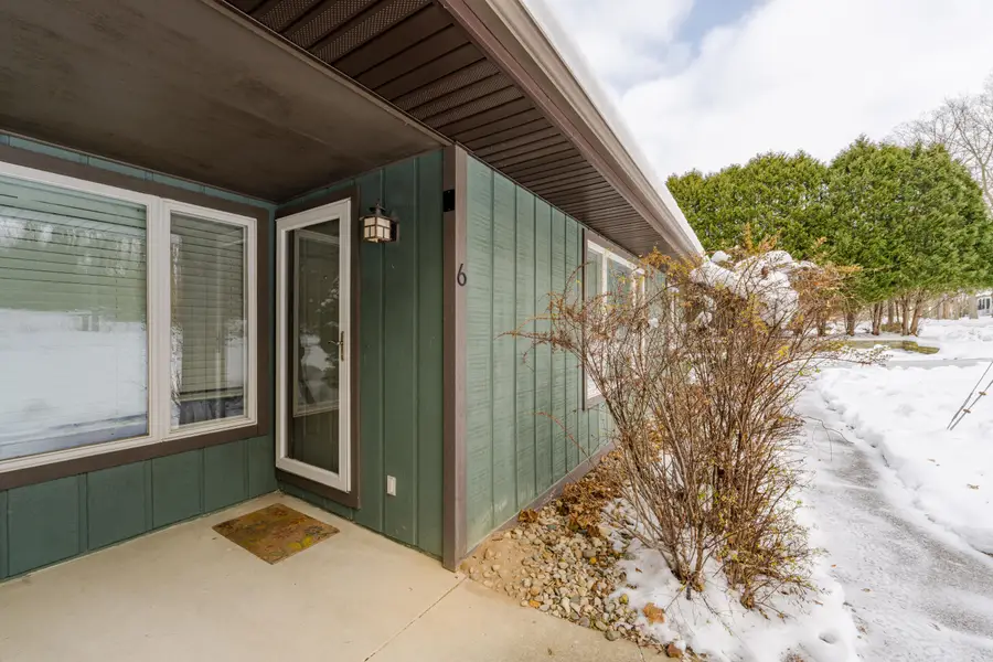 424 Fremont Street Unit: 6, Douglas, MI 49406 - Image #2